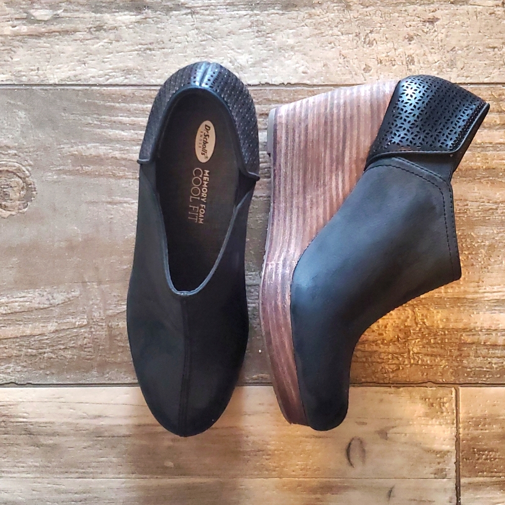 Dr. Schools Black Wedges